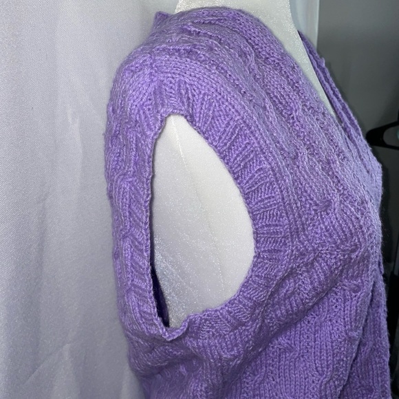Handmade Cable Knit Sweater Vest Sleeveless V-Neck Overlap/Cross Detailed top - Picture 6 of 9